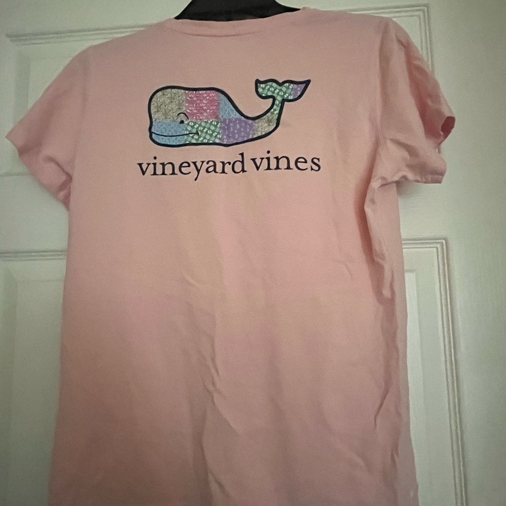 Vintage Vineyard Vines Pink Shirt with Colorful Whale